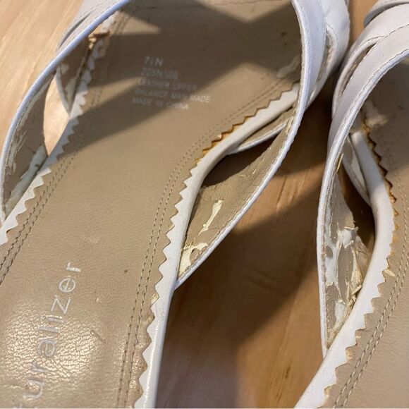 Naturalizer size 7.5 Narrow fit low heel pump mule style open toe shoe - Picture 12 of 12